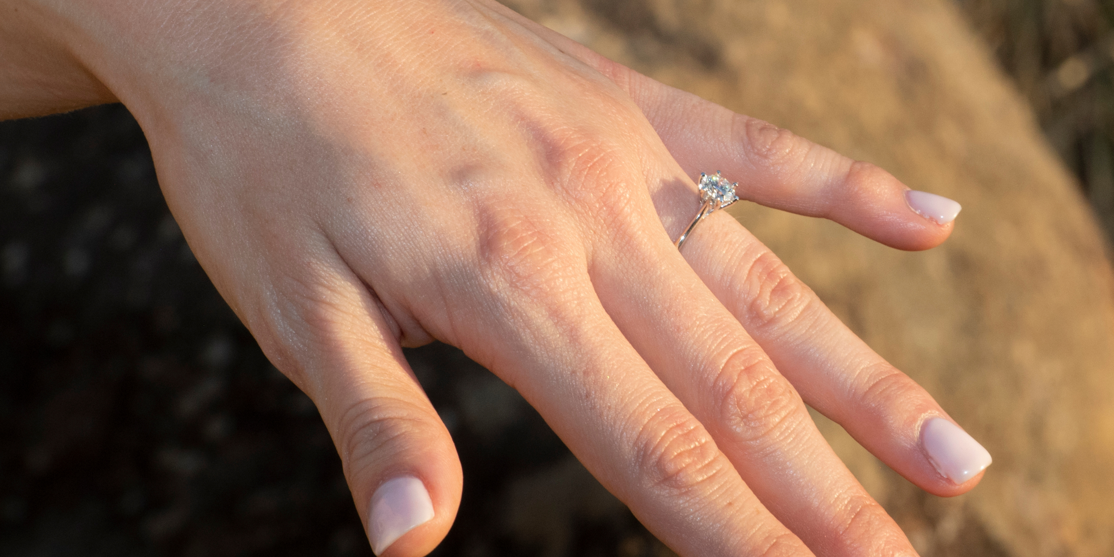 How to choose an engagement ring in 2026